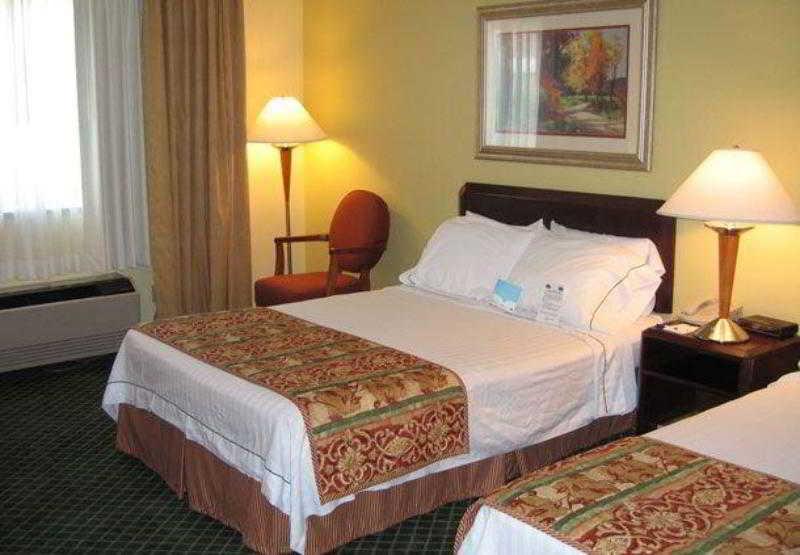 Fairfield Inn By Marriott פרובו חדר תמונה